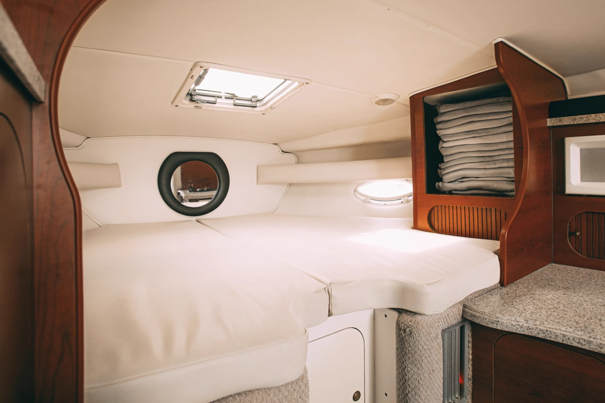 Катер Rinker 310 image- 12